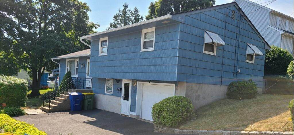 572 Hill Street - Photo 1