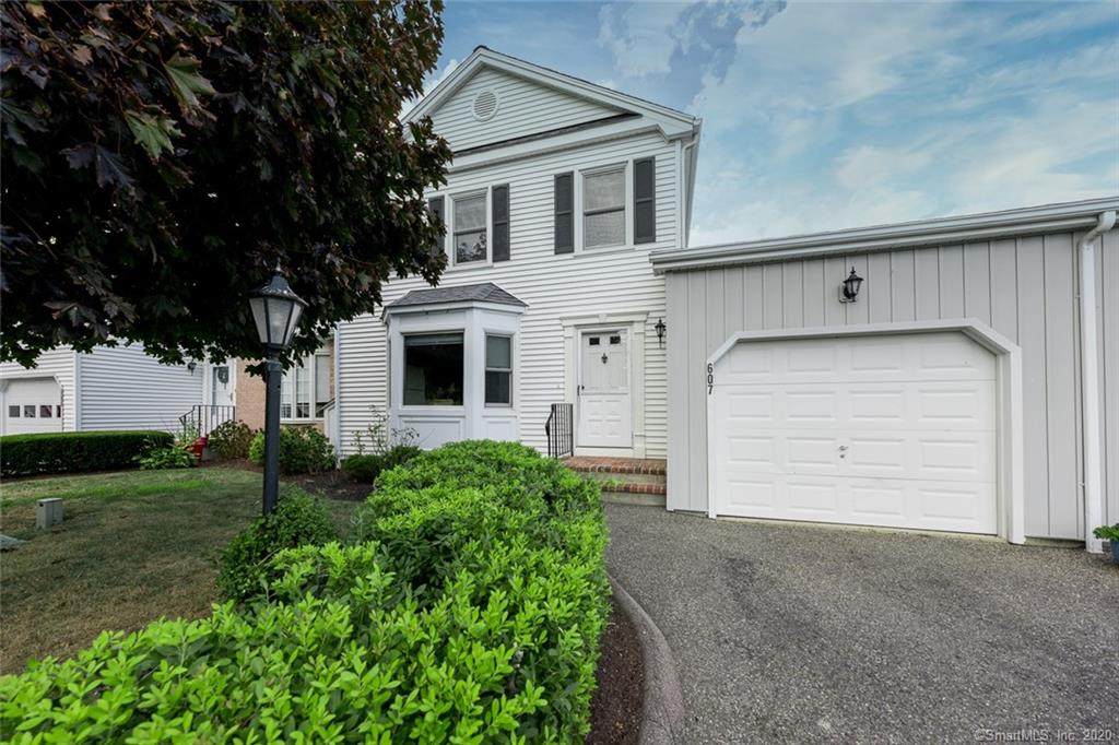 607 Jamestown Road - Photo 1