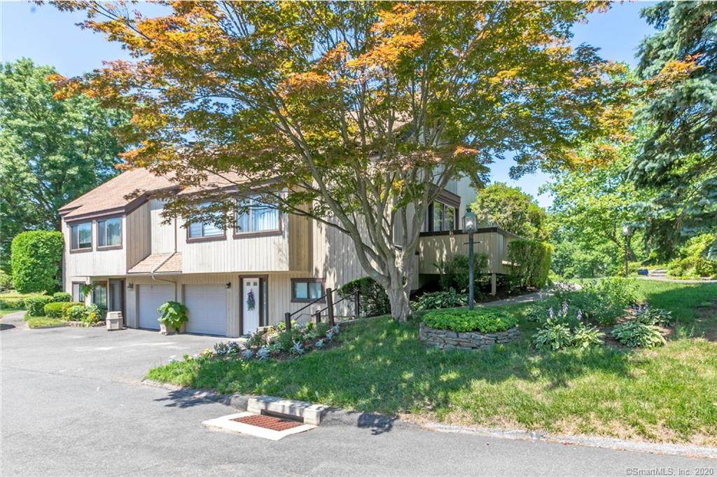 541 Narraganset Lane - Photo 1