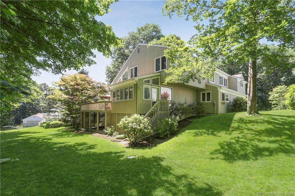 22 Silvermine Woods - Photo 1