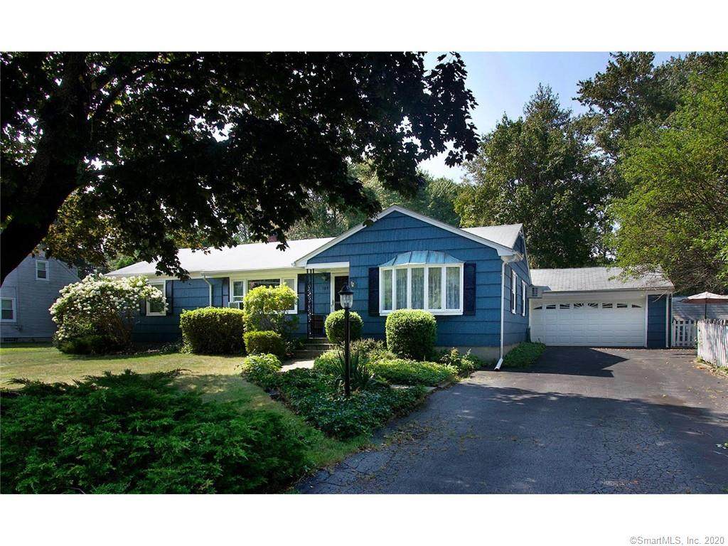 185 Deerfield Drive - Photo 1