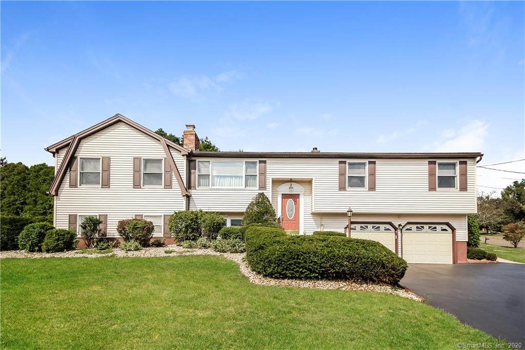 7 Summerwood Drive - Photo 1