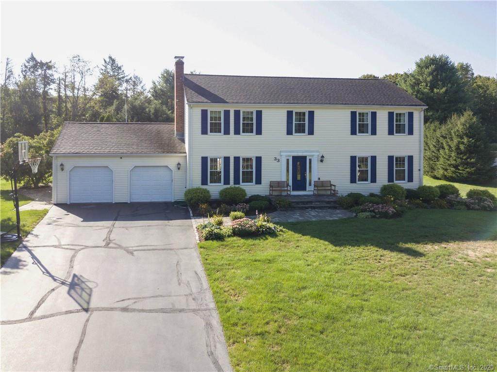 33 Pond Circle - Photo 1