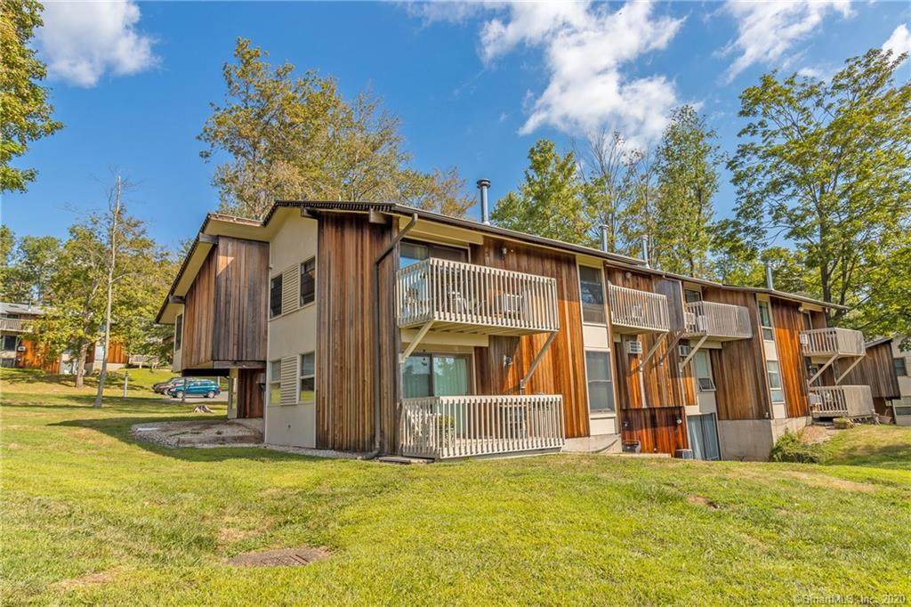5 Country Squire Drive - Photo 1