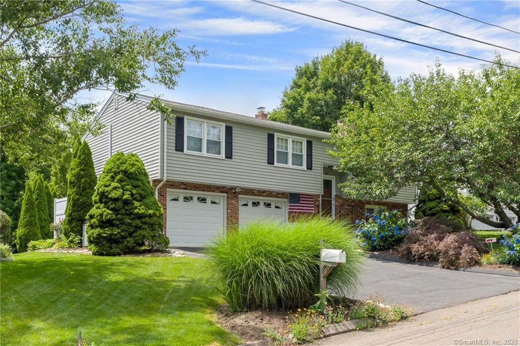 14 Apple Hill Drive - Photo 1