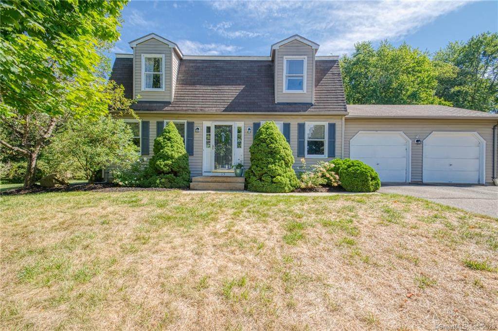 15 Tufts Drive - Photo 1