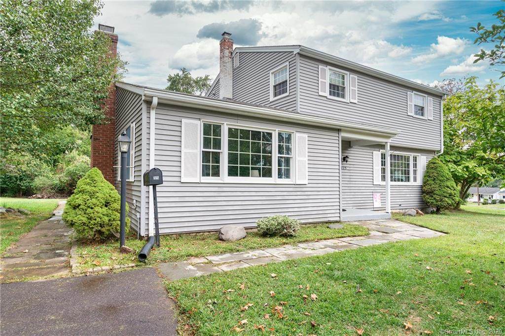 225 Hickory Circle - Photo 1