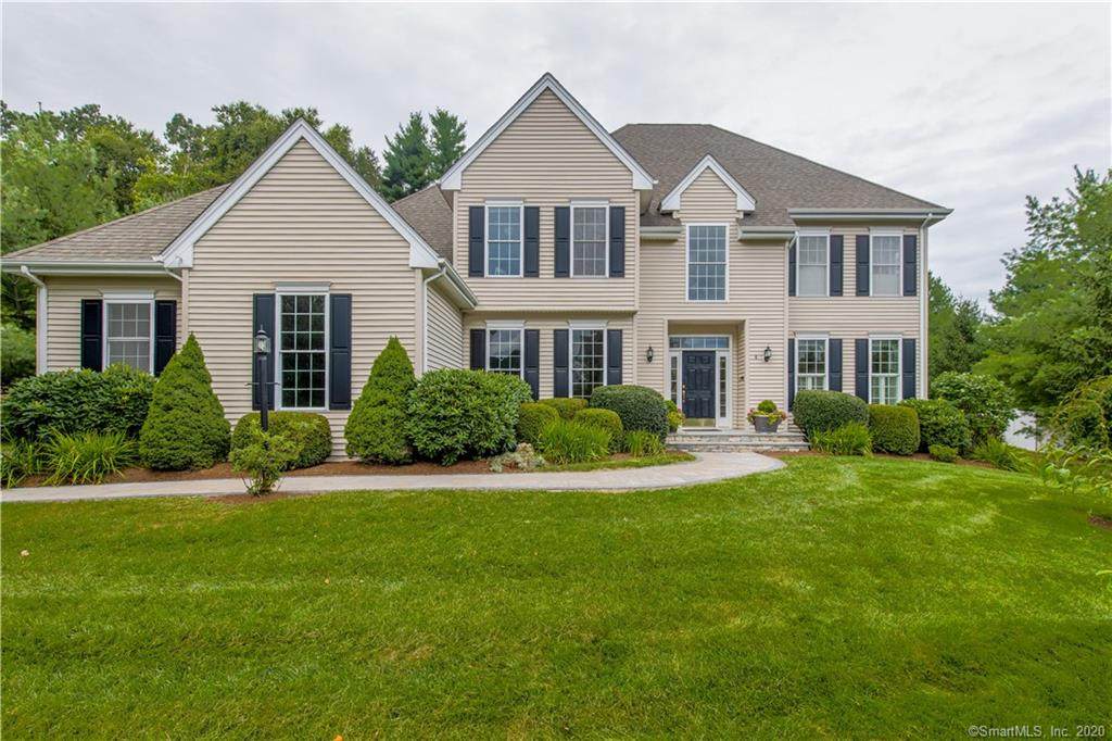 4 Arlington Drive - Photo 1