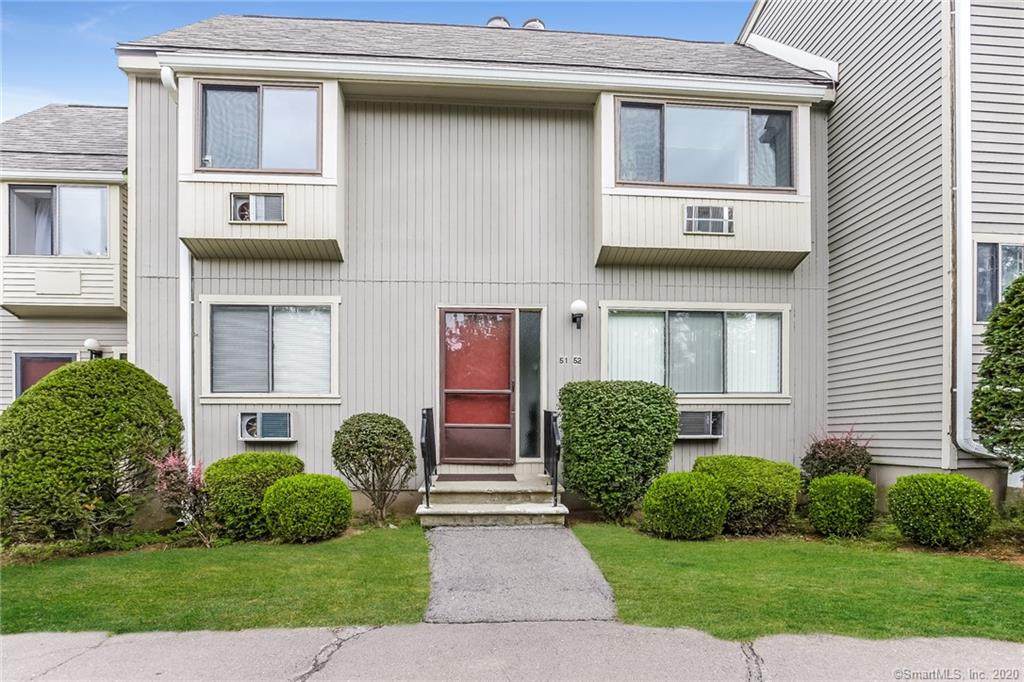 52 Essex Court - Photo 1