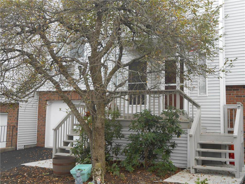 925 Oronoke Road - Photo 1