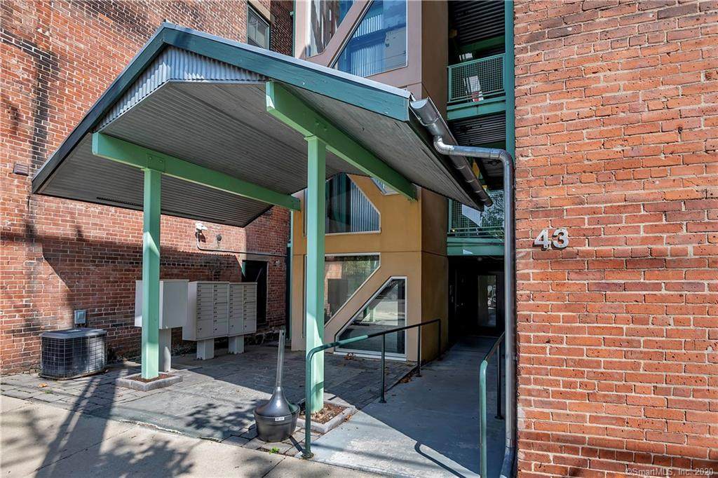 43 Chestnut Street - Photo 1