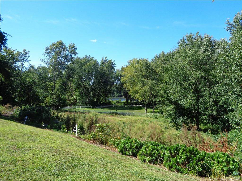80 Hollister Way - Photo 1