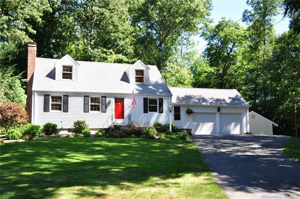 40 Tanglewood Road - Photo 1