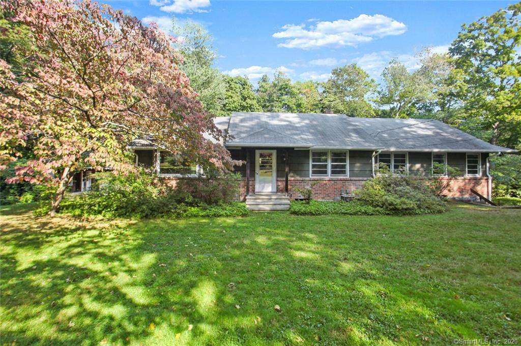 135 Sleepy Hollow Road - Photo 1