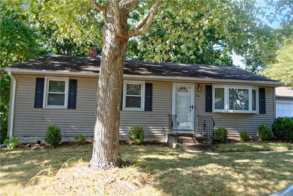 152 Holbrook Avenue - Photo 1