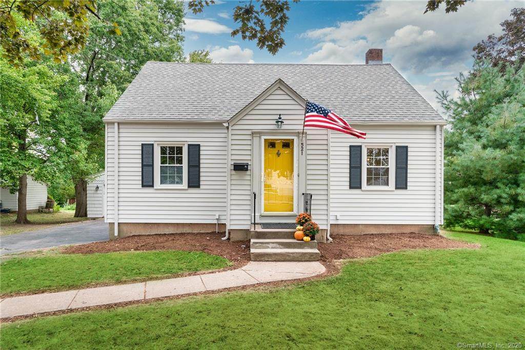 521 Nott Street - Photo 1