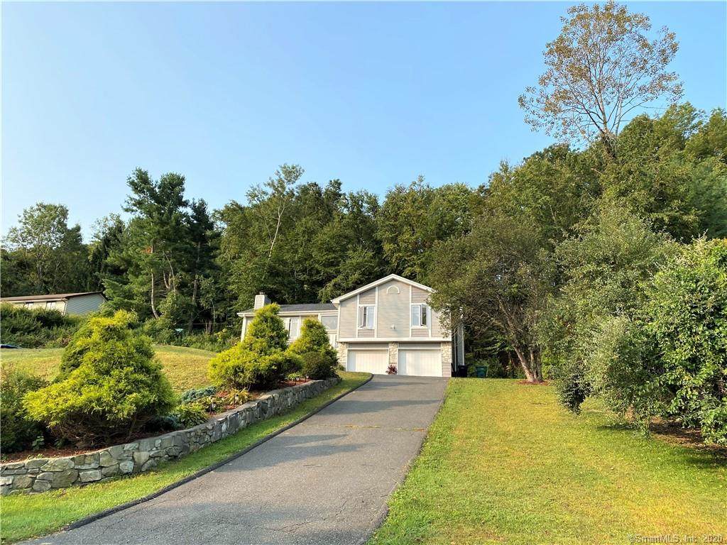 24 Eastview Drive - Photo 1