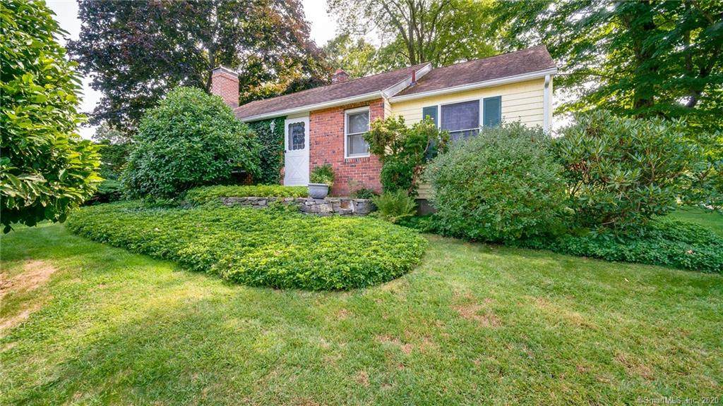 42 Hemlock Drive - Photo 1