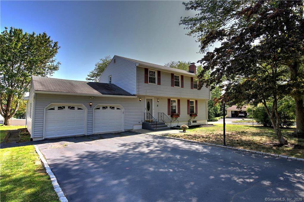 621 Hartford Turnpike - Photo 1