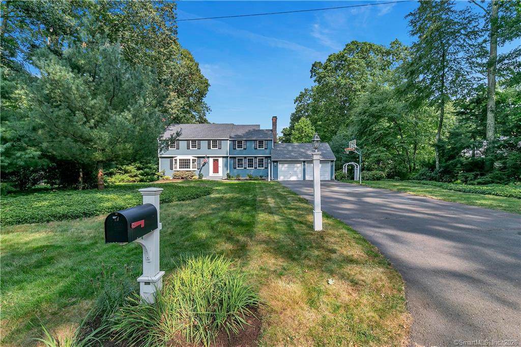 28 Highwood Drive - Photo 1