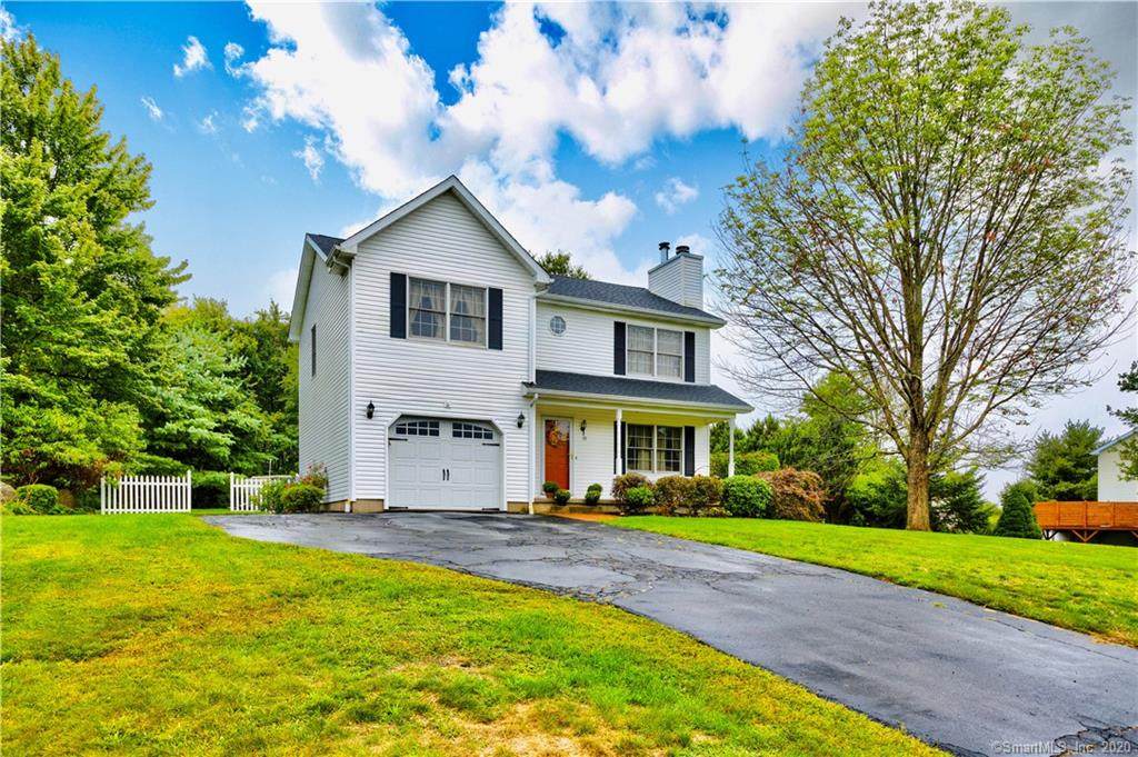 33 Tiffany Lane - Photo 1