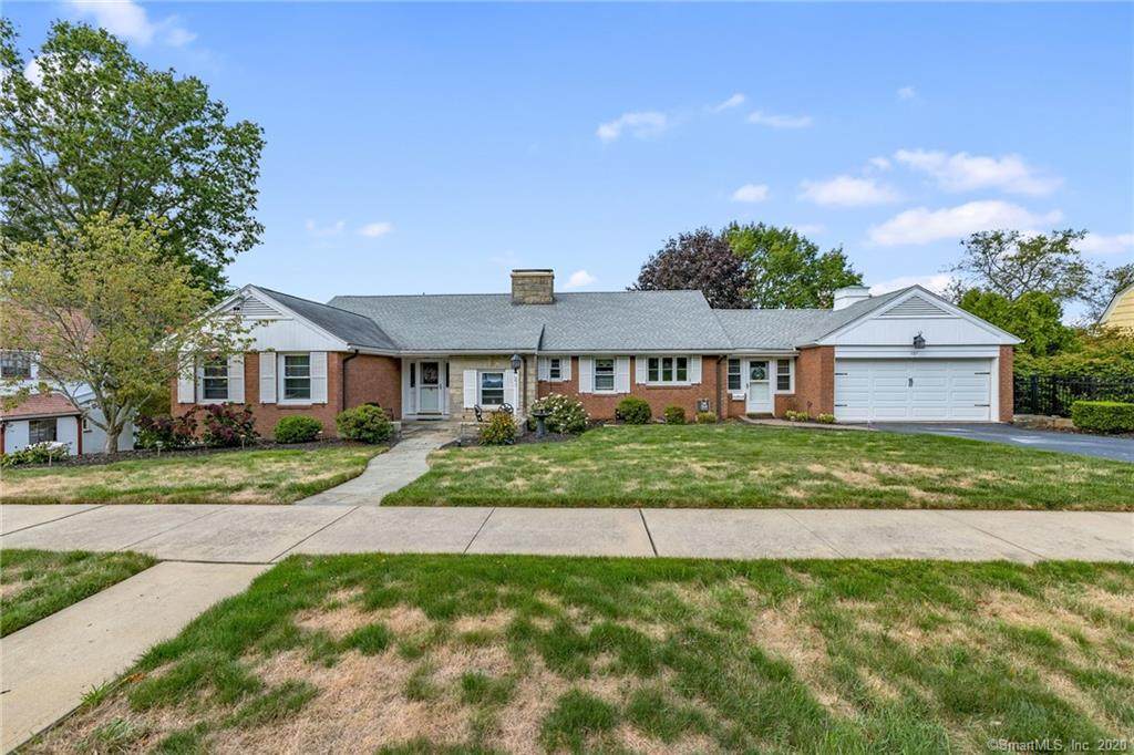 121 Hillcrest Terrace - Photo 1