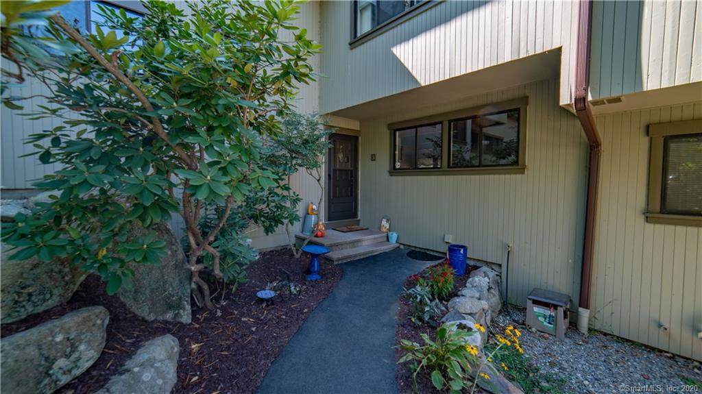 3 Deer Hill Court - Photo 1