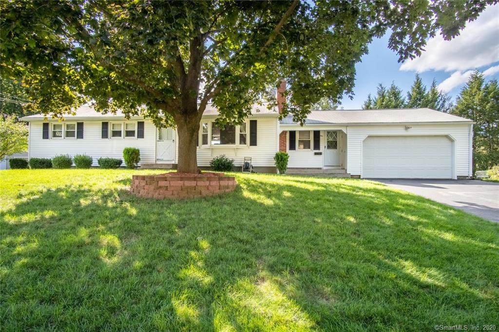 4 Quaker Lane - Photo 1
