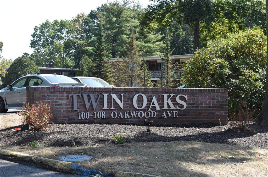108 Oakwood Avenue - Photo 1