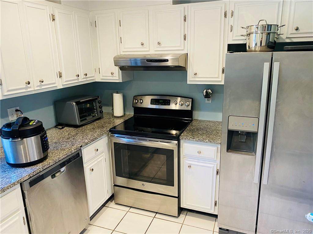 31 Riverview Drive - Photo 1