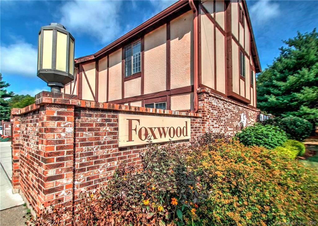 152 Foxwood Close - Photo 1