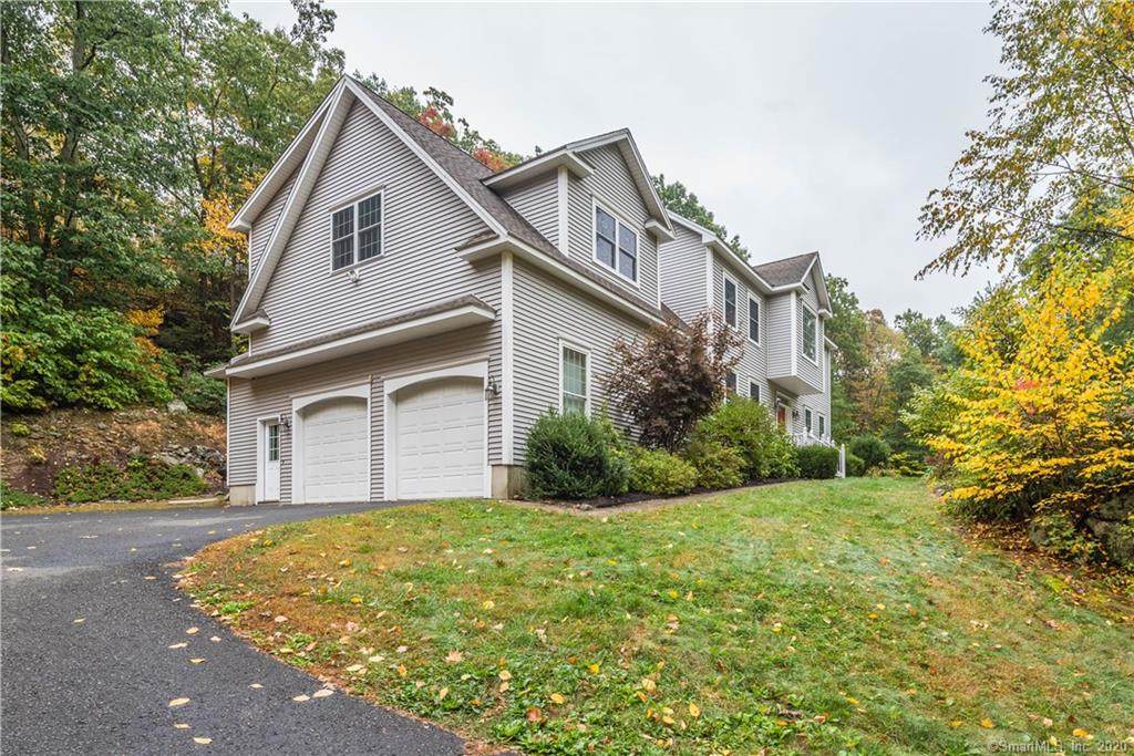 246 George Washington Turnpike - Photo 1