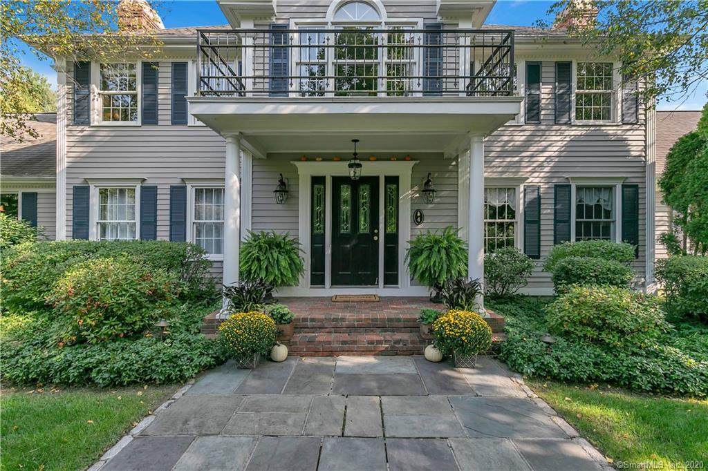 4 Hollow Oak Road - Photo 1