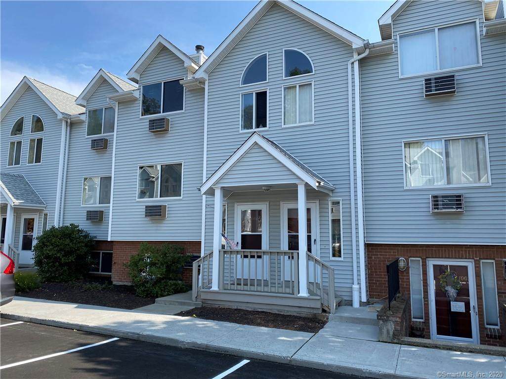 925 Oronoke Road - Photo 1