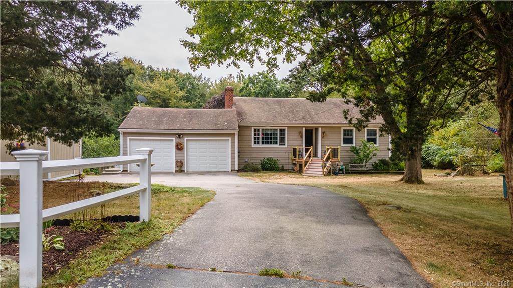 893 Pequot Trail - Photo 1