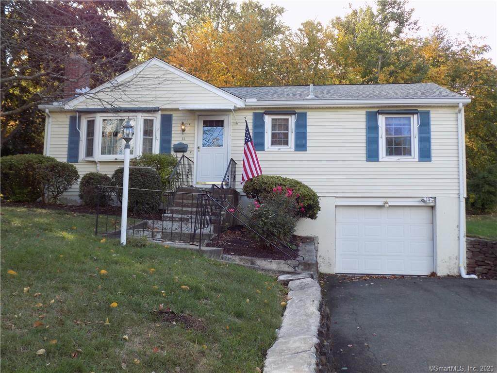 23 Marilyn Drive - Photo 1