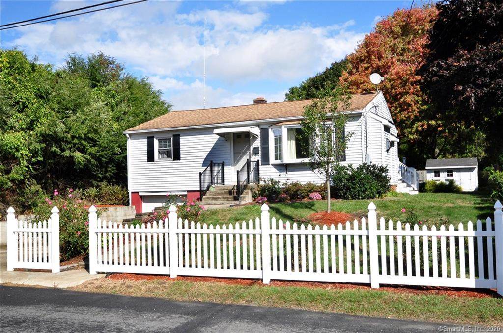 162 Townsend Avenue - Photo 1
