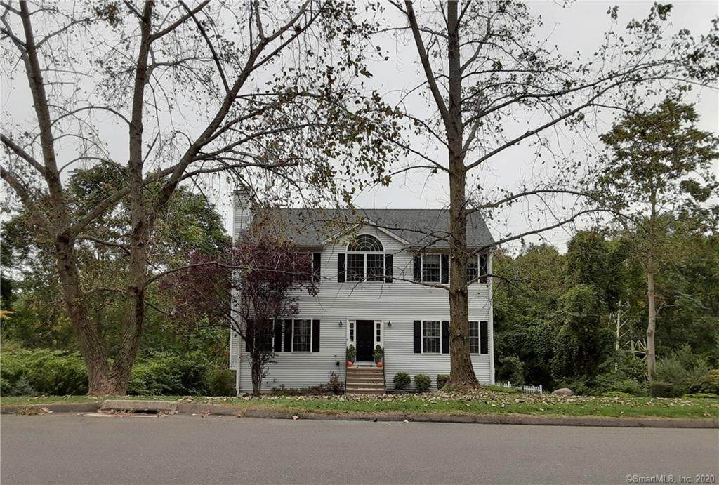 1625 James Farm Road - Photo 1