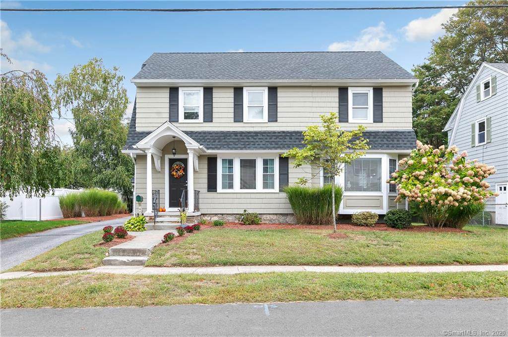 468 Woodstock Avenue - Photo 1