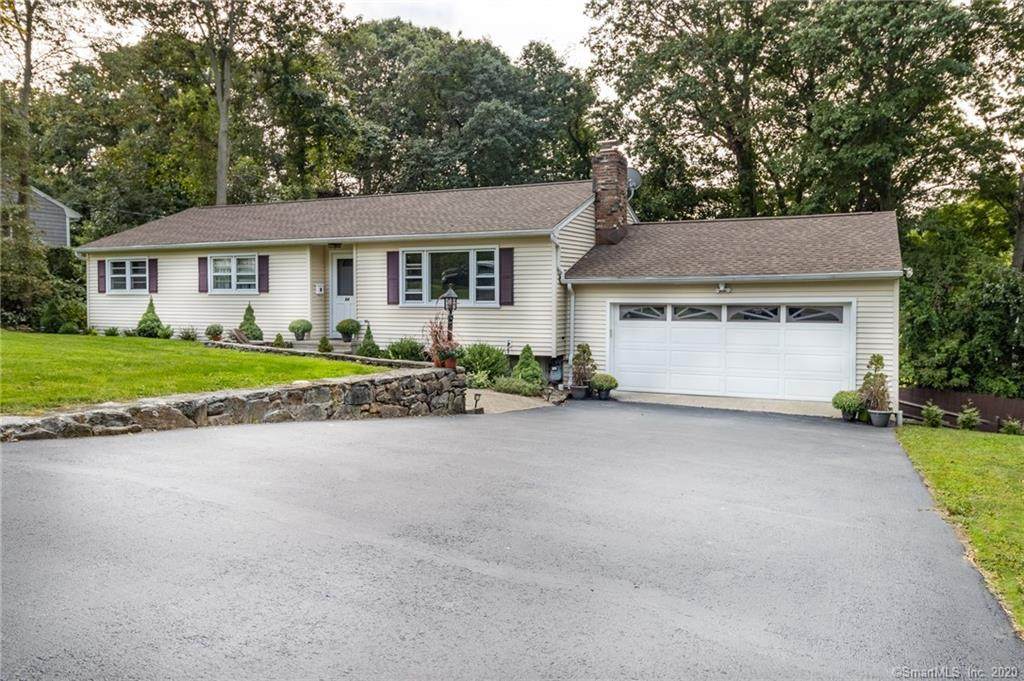84 Randall Drive - Photo 1