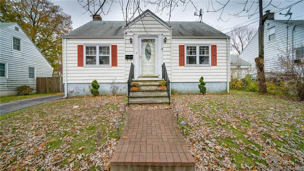 39 Winfield Drive - Photo 1