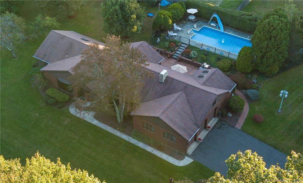 19 Ridgecrest Road - Photo 1