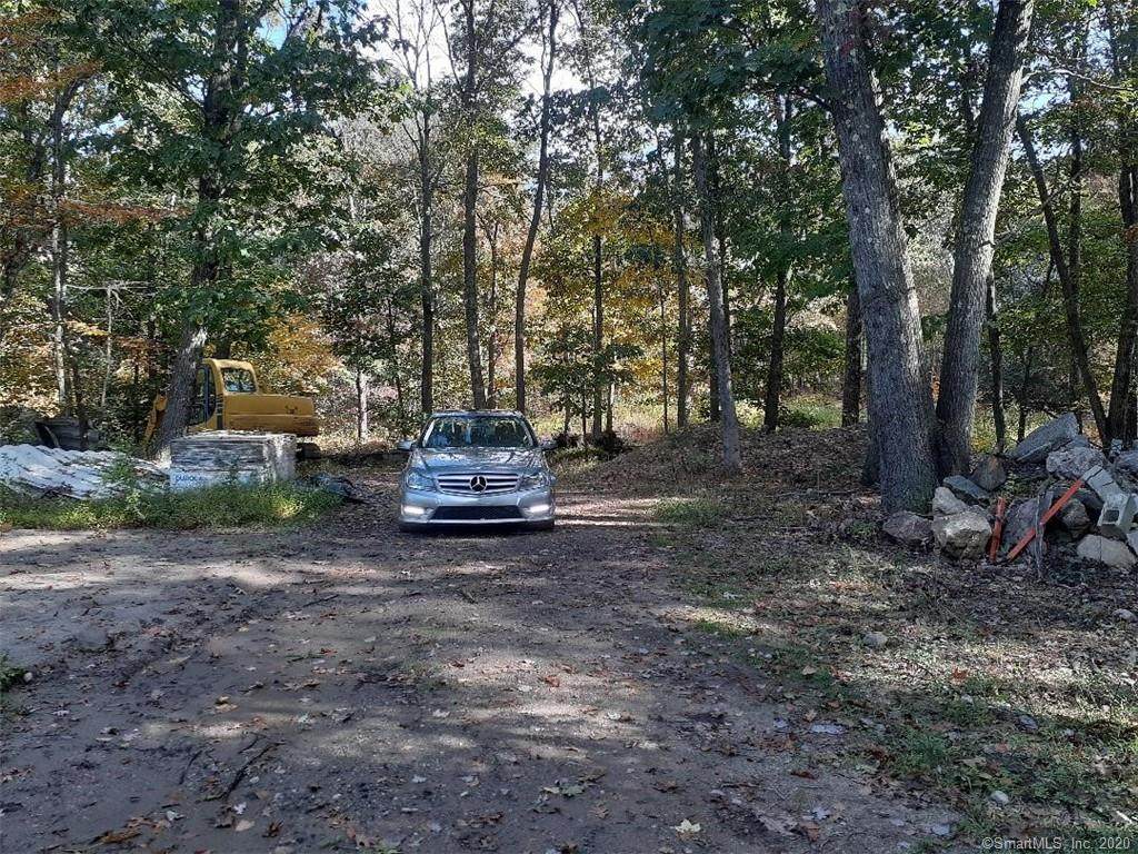 475 Newtown Turnpike - Photo 1