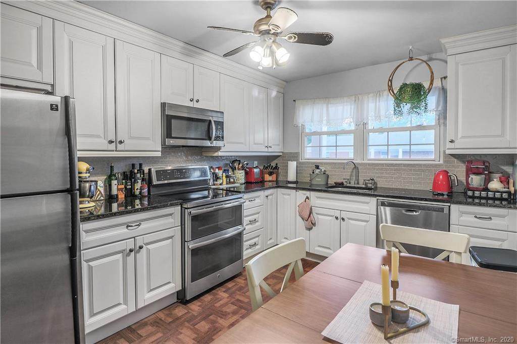 131 Lawn Avenue - Photo 1