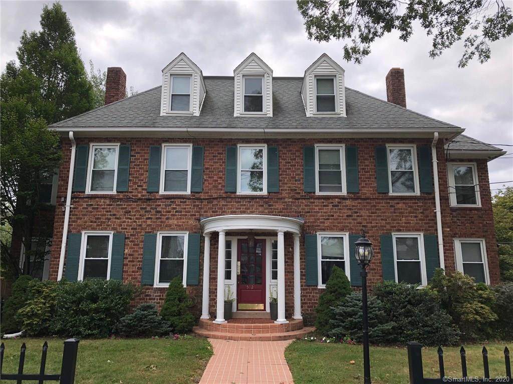 512 Townsend Avenue - Photo 1