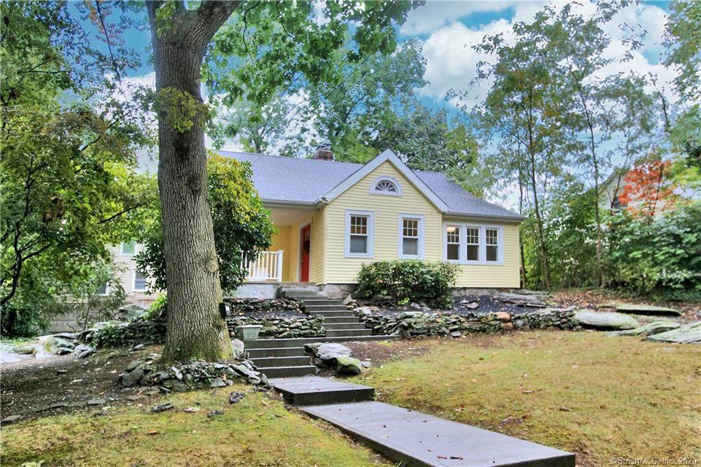 1032 Valley Road - Photo 1