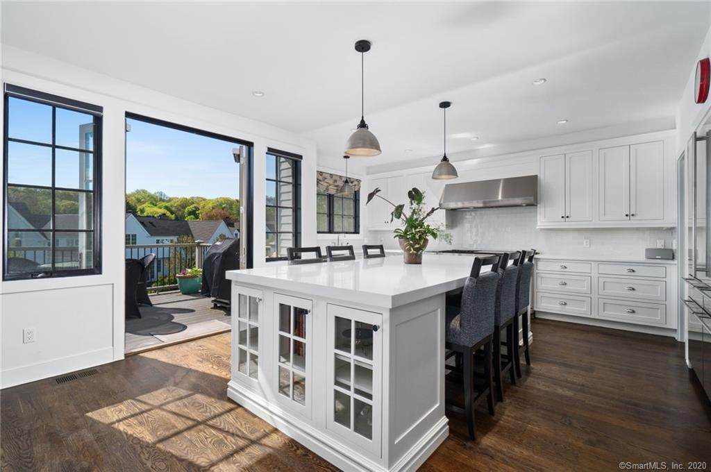 8 Kensett Lane - Photo 1