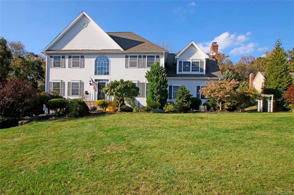 22 Pepperidge Road - Photo 1