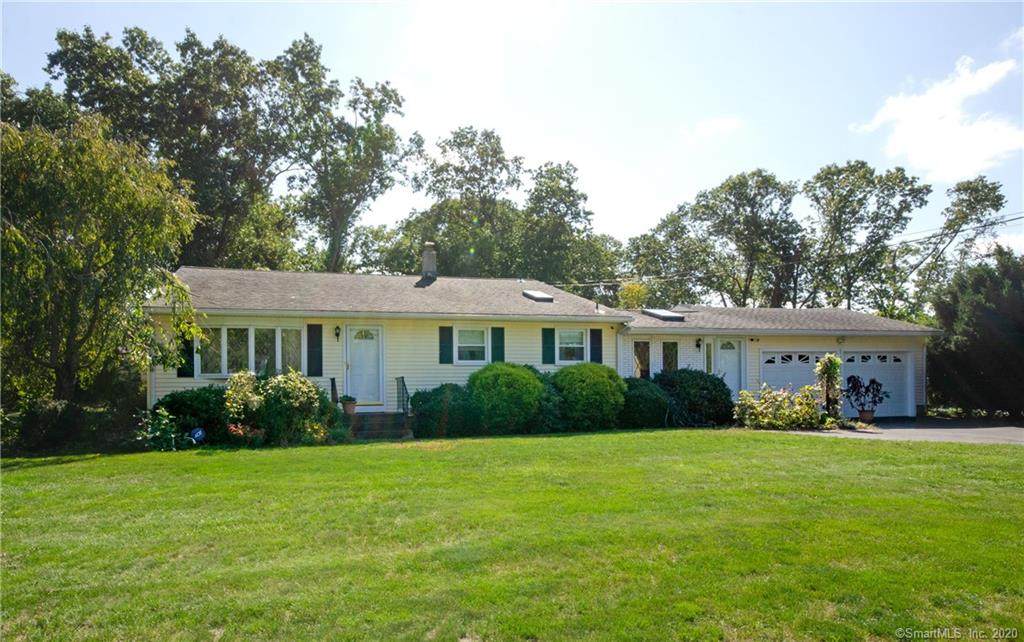 35 Lawncrest Drive - Photo 1