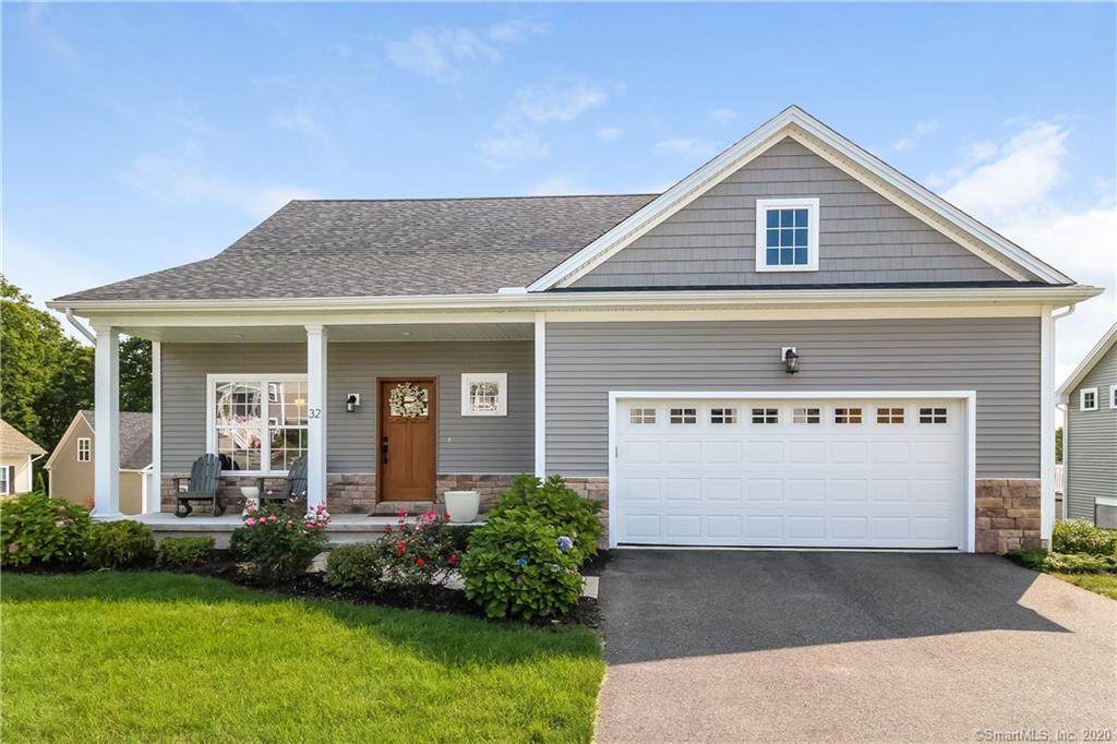 32 Constitution Drive - Photo 1